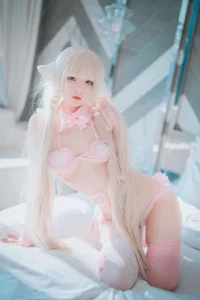 Bộ sưu tập ảnh gái xinh Hàn mặc nội y màu hồng gợi cảm